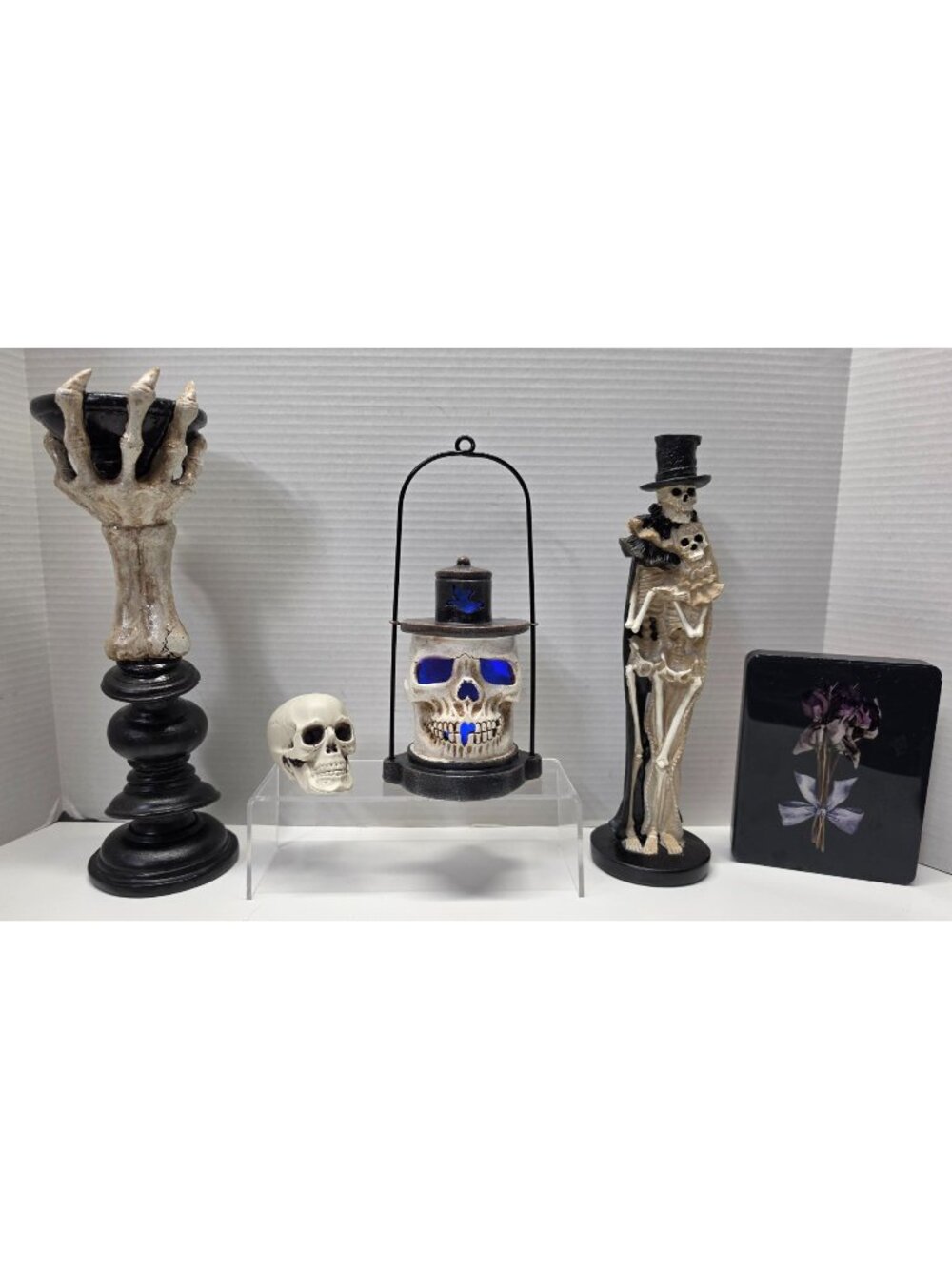 Halloween Skeleton Decor Lot Light Up Lantern Couple Hand Candle Holder Skull